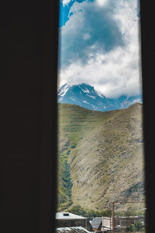 Апартаменты Kazbegi Folk Экстерьер фото