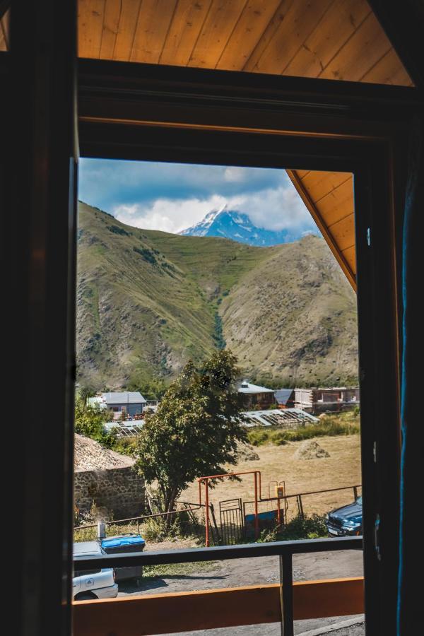 Апартаменты Kazbegi Folk Экстерьер фото